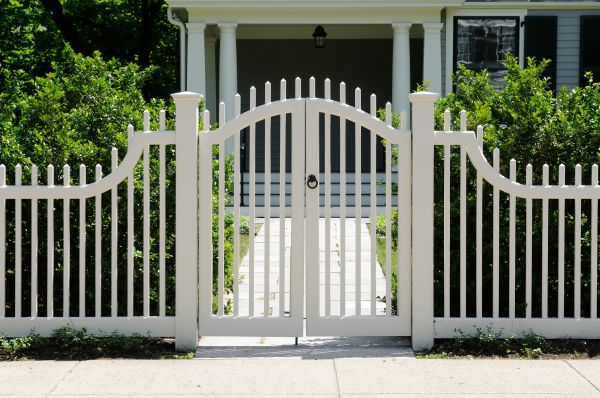 Cost of Fence Gate Adjustment in Glenview