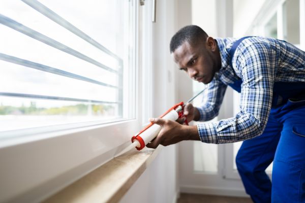 Cost of Caulk Repair in Glenview