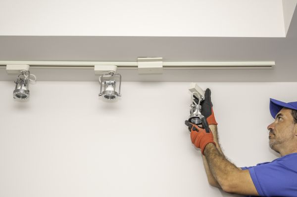 Cost of Track Light Bulb Replacement in Glenview